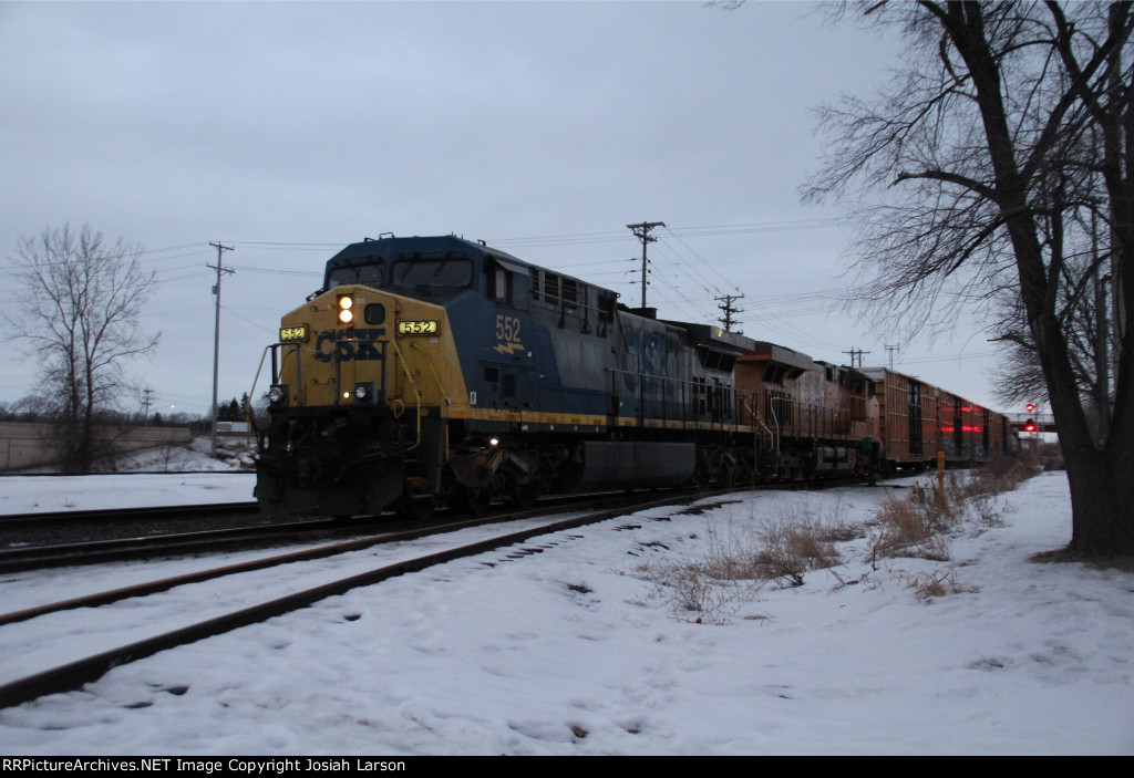 CSXT 552 West